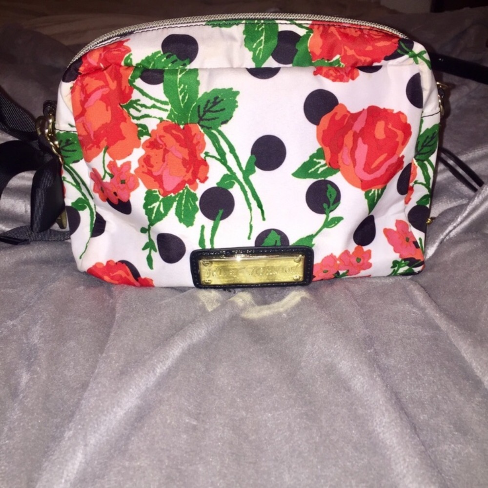 Betsey Johnson Crossbody bag